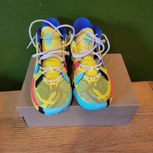 Kyrie 7 (GS) size 6 y